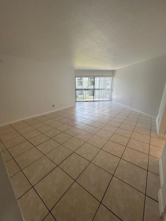 For Rent: $1,699 (2 beds, 2 baths, 1030 Square Feet)