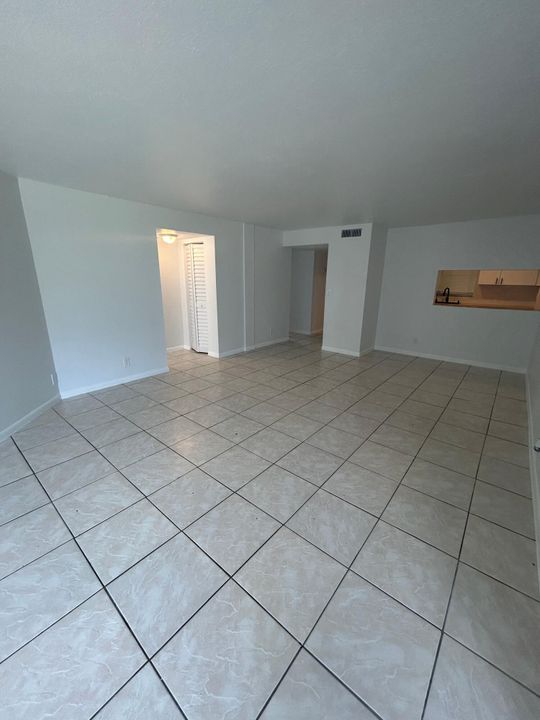 For Rent: $1,699 (2 beds, 2 baths, 1030 Square Feet)