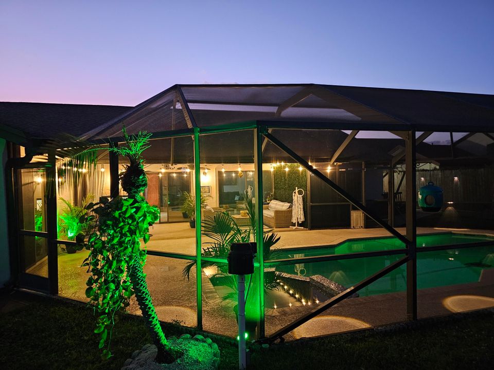 For Sale: $649,900 (3 beds, 2 baths, 1592 Square Feet)