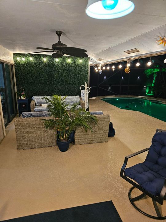 For Sale: $649,900 (3 beds, 2 baths, 1592 Square Feet)