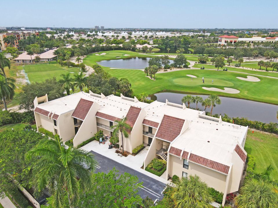 For Rent: $2,750 (2 beds, 2 baths, 1230 Square Feet)