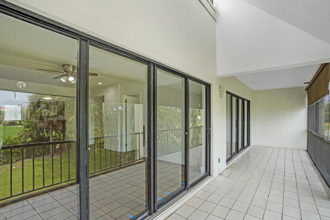 For Rent: $2,750 (2 beds, 2 baths, 1230 Square Feet)