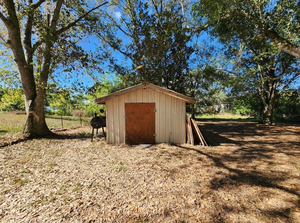 待售: $250,000 (3 贝兹, 1 浴室, 1052 平方英尺)