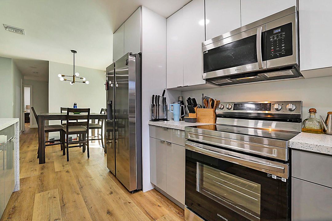 En Venta: $450,000 (3 camas, 1 baños, 1127 Pies cuadrados)