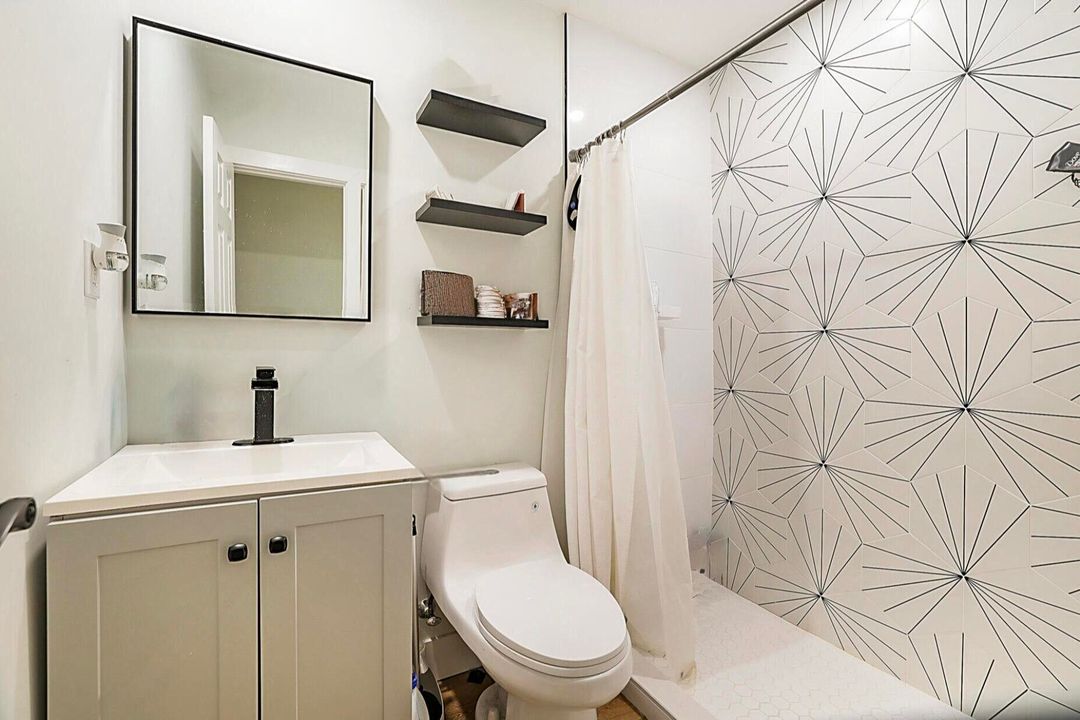 En Venta: $450,000 (3 camas, 1 baños, 1127 Pies cuadrados)