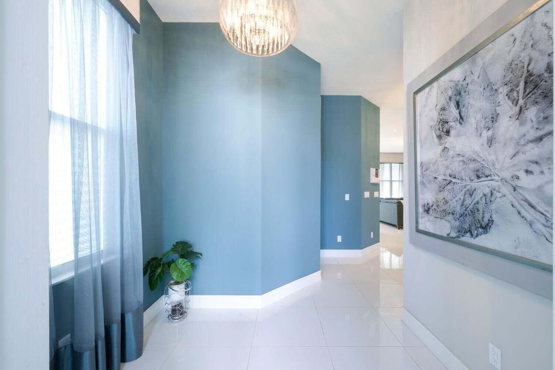 En Renta: $5,250 (3 camas, 2 baños, 2138 Pies cuadrados)