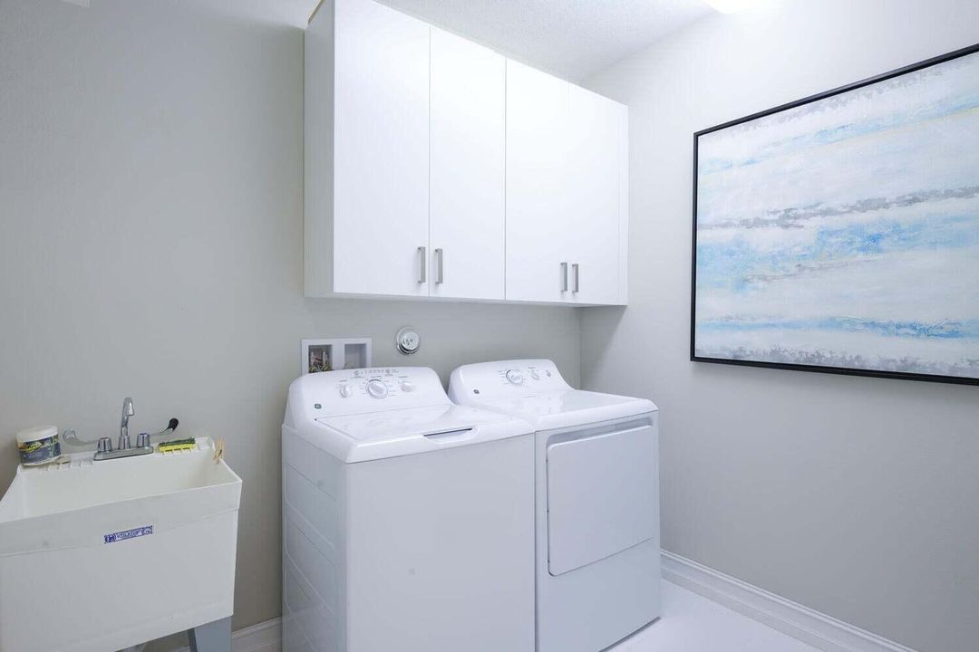 En Renta: $5,250 (3 camas, 2 baños, 2138 Pies cuadrados)