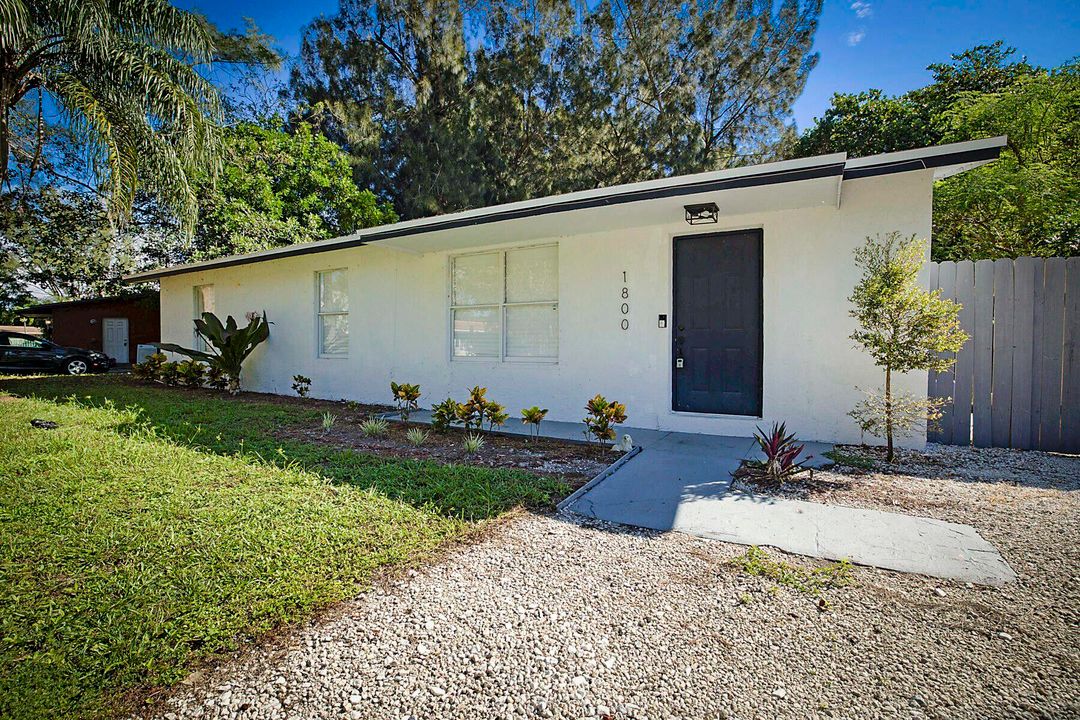 En Venta: $450,000 (3 camas, 1 baños, 1127 Pies cuadrados)