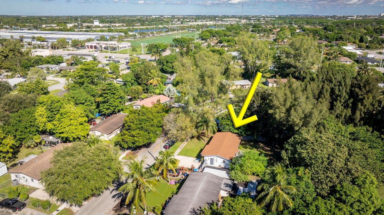 En Venta: $450,000 (3 camas, 1 baños, 1127 Pies cuadrados)