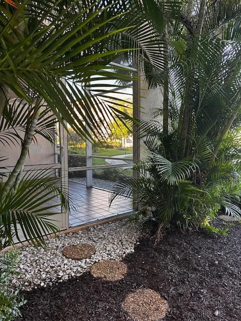 待售: $625,000 (2 贝兹, 2 浴室, 1347 平方英尺)