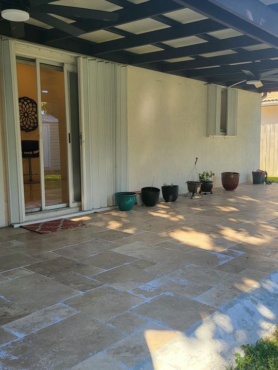 待售: $589,000 (4 贝兹, 2 浴室, 1589 平方英尺)