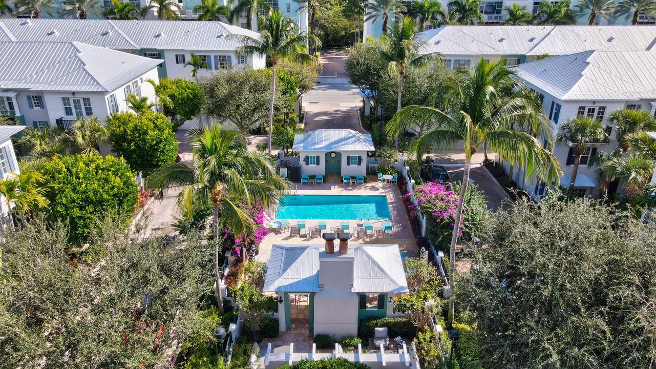 En Venta: $1,100,000 (3 camas, 3 baños, 2046 Pies cuadrados)