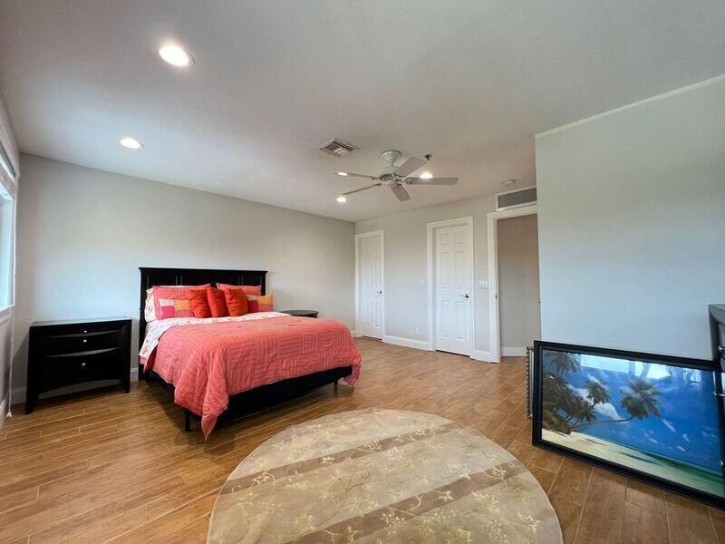 出租: $5,500 (4 贝兹, 4 浴室, 2864 平方英尺)