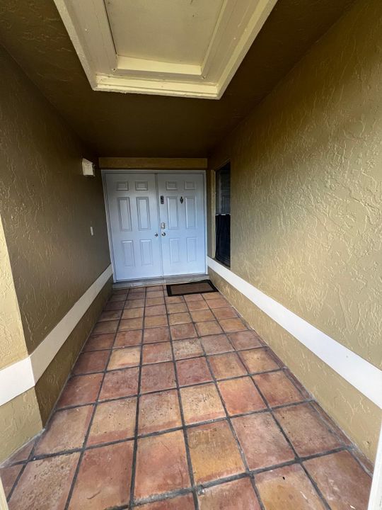 En Venta: $489,900 (2 camas, 2 baños, 1647 Pies cuadrados)