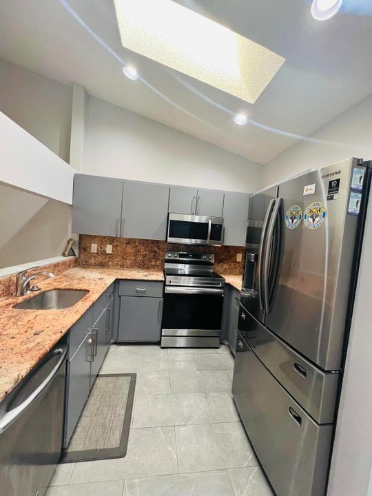 En Venta: $489,900 (2 camas, 2 baños, 1647 Pies cuadrados)