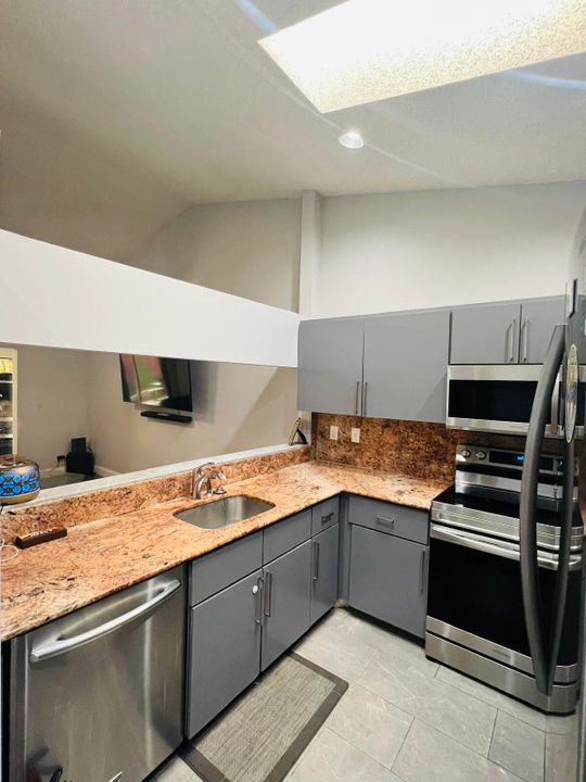 En Venta: $489,900 (2 camas, 2 baños, 1647 Pies cuadrados)