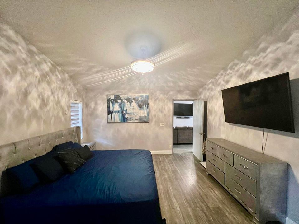 En Venta: $489,900 (2 camas, 2 baños, 1647 Pies cuadrados)