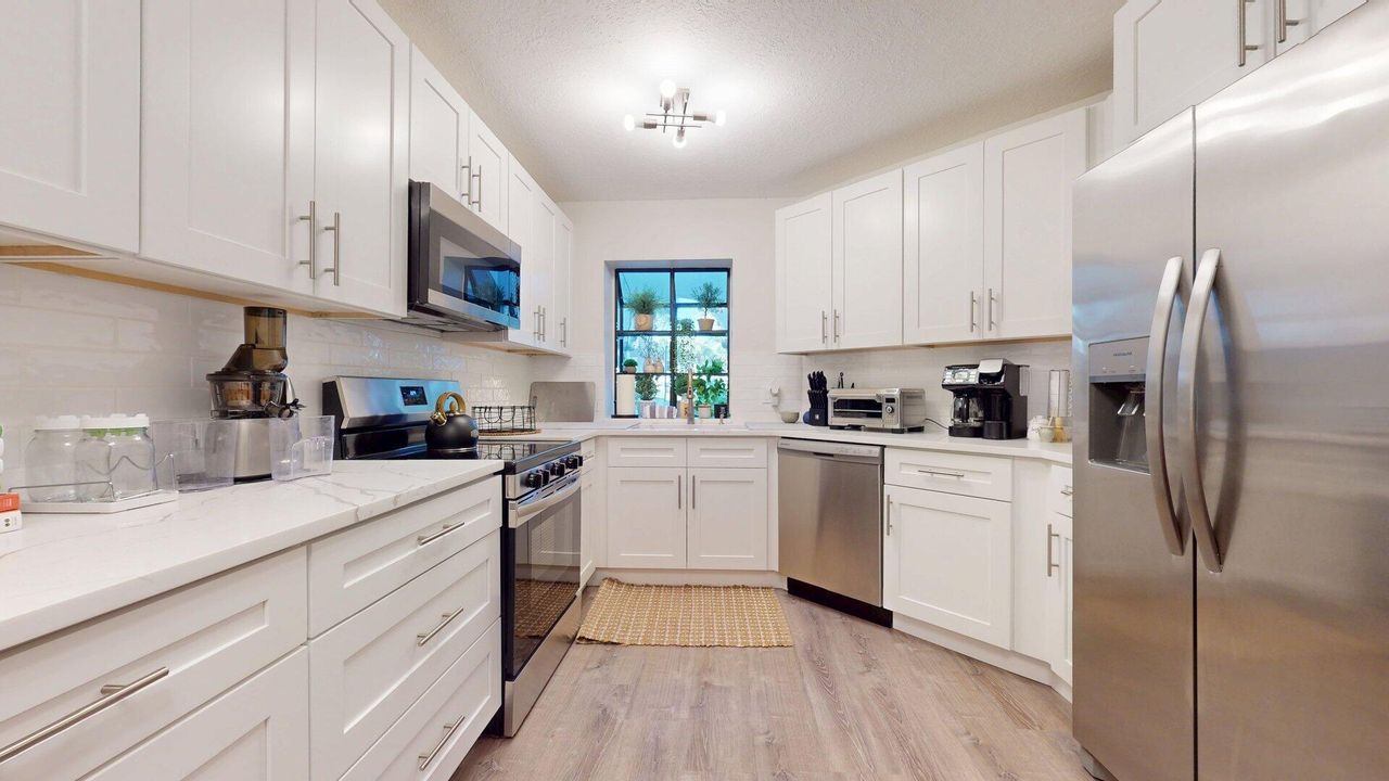 待售: $319,900 (3 贝兹, 2 浴室, 1657 平方英尺)