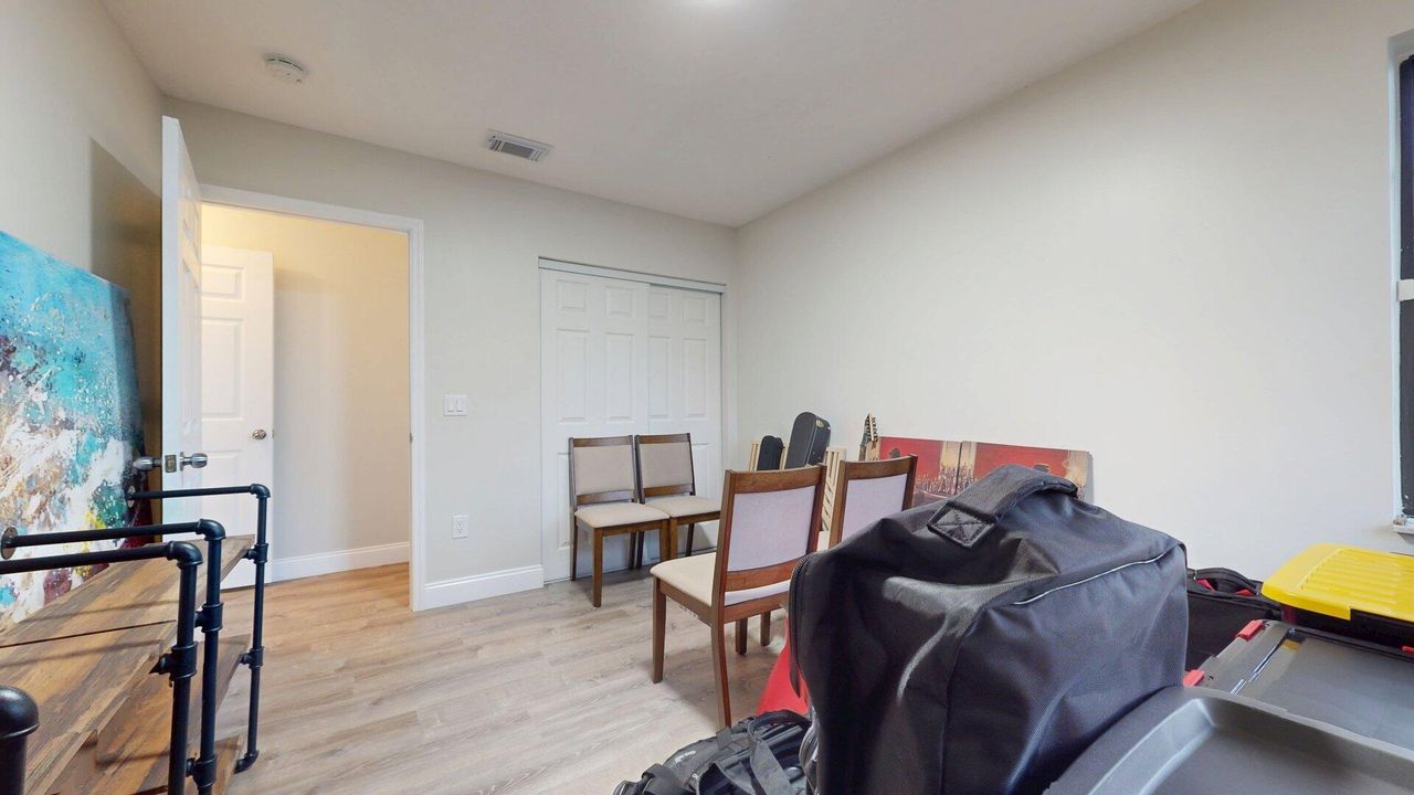 待售: $319,900 (3 贝兹, 2 浴室, 1657 平方英尺)