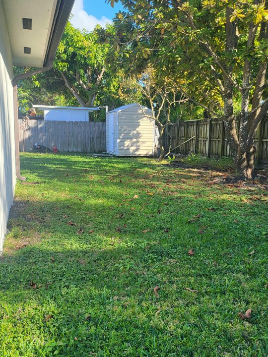 待售: $589,000 (4 贝兹, 2 浴室, 1589 平方英尺)