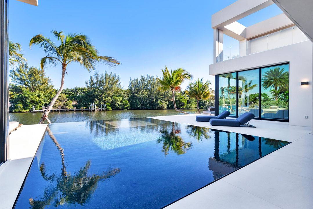 На продажу: $24,445,000 (6 спален, 8 ванн, 7284 Квадратных фут)