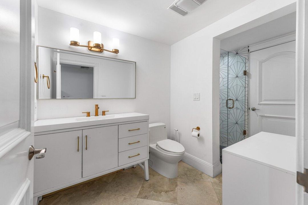 待售: $5,950,000 (6 贝兹, 7 浴室, 6351 平方英尺)