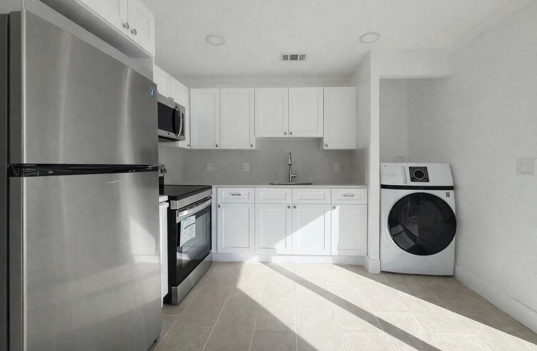 В аренду: $2,750 (3 спален, 2 ванн, 980 Квадратных фут)