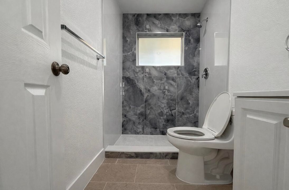 В аренду: $2,750 (3 спален, 2 ванн, 980 Квадратных фут)