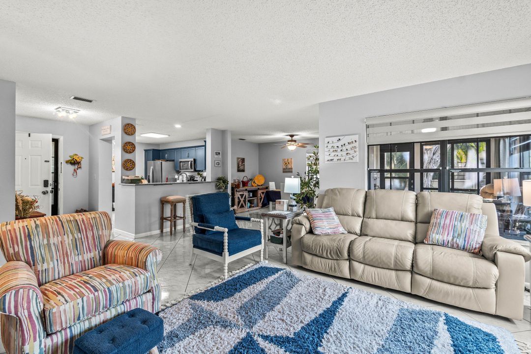 待售: $189,900 (2 贝兹, 2 浴室, 1231 平方英尺)