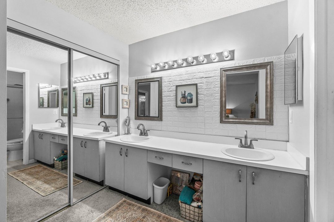 待售: $189,900 (2 贝兹, 2 浴室, 1231 平方英尺)