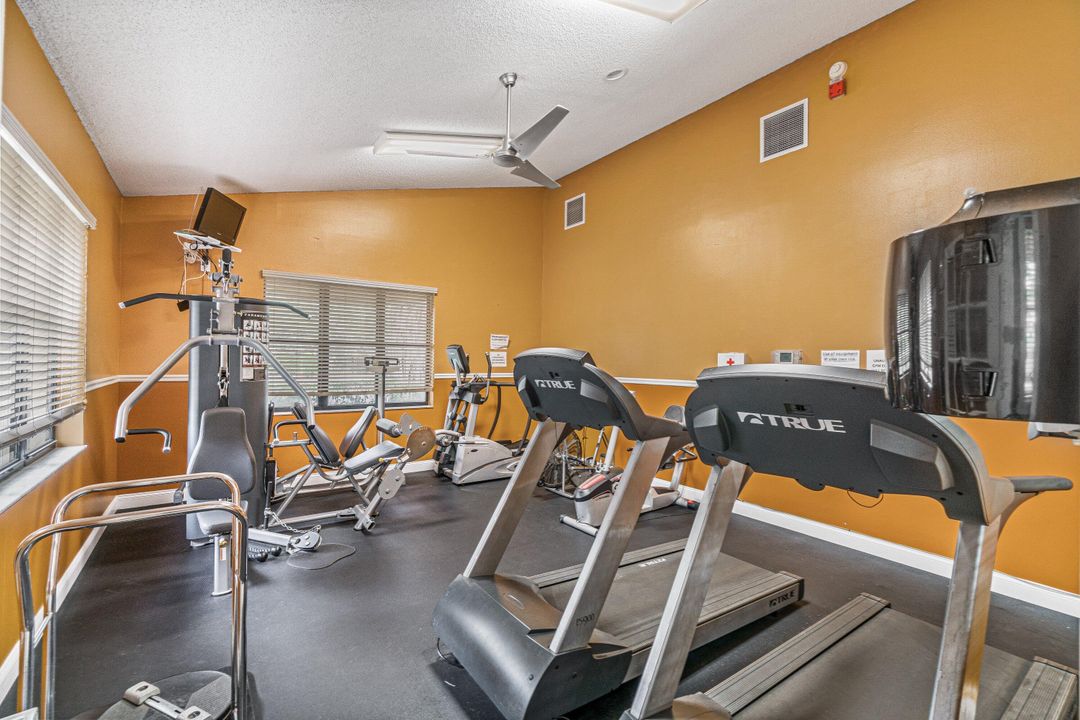 待售: $189,900 (2 贝兹, 2 浴室, 1231 平方英尺)