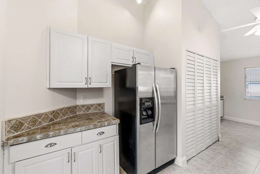 待售: $325,000 (3 贝兹, 2 浴室, 1516 平方英尺)