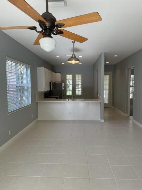 На продажу: $645,000 (2 спален, 2 ванн, 1290 Квадратных фут)