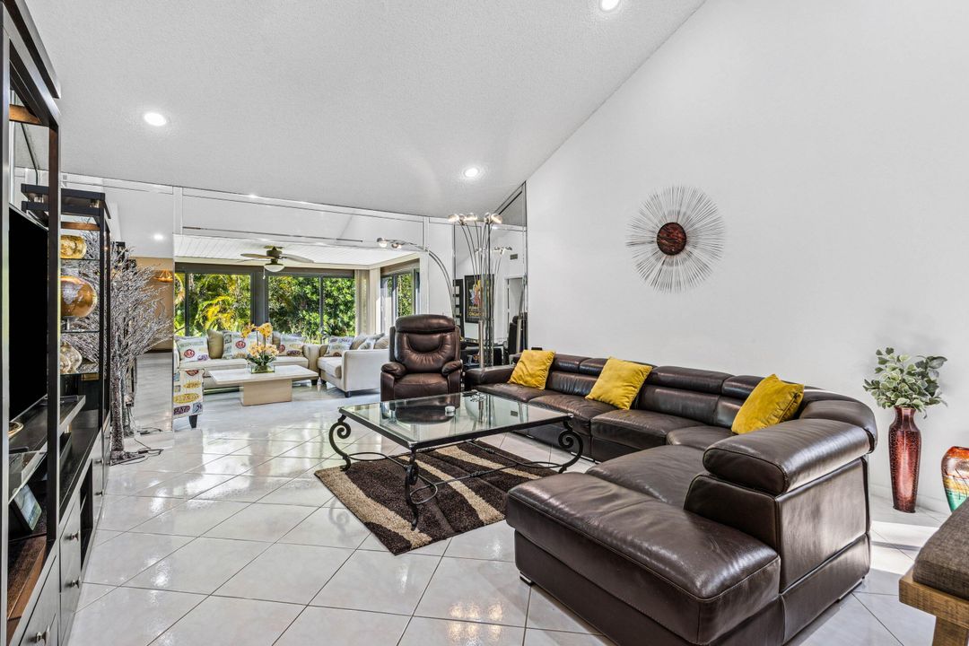 En Venta: $499,000 (2 camas, 2 baños, 1856 Pies cuadrados)