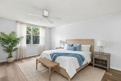 For Sale: $159,000 (2 beds, 2 baths, 963 Square Feet)