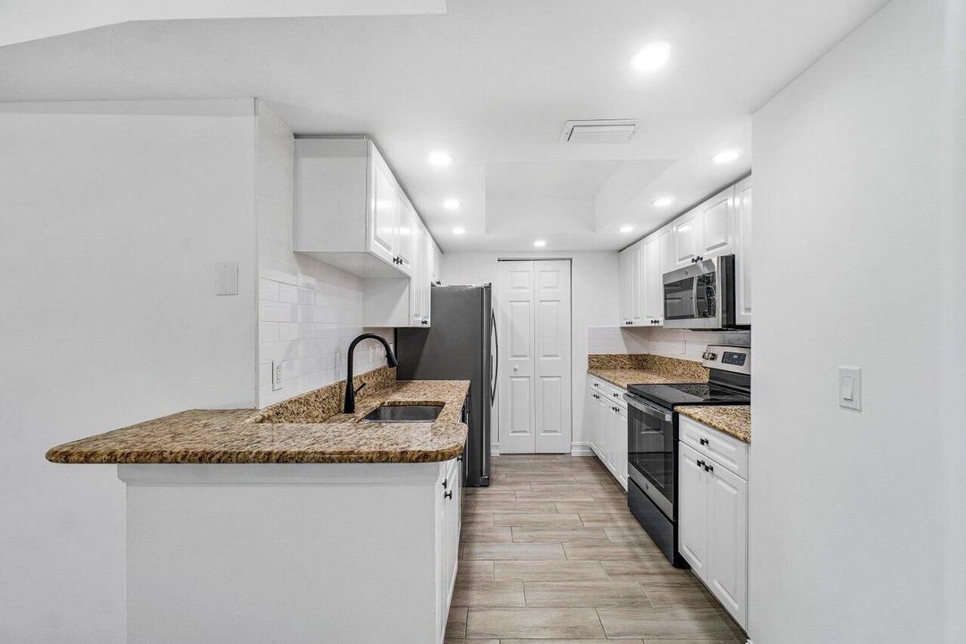 For Rent: $2,700 (3 beds, 2 baths, 1175 Square Feet)