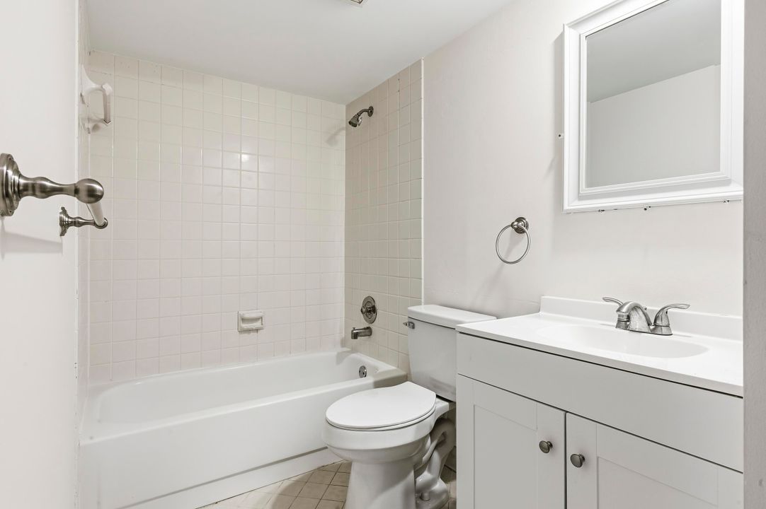 For Sale: $295,000 (3 beds, 3 baths, 1488 Square Feet)