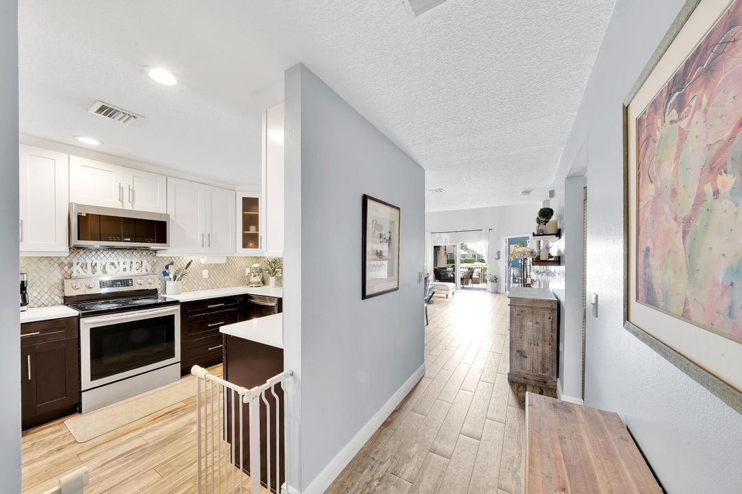 For Sale: $569,900 (3 beds, 2 baths, 1776 Square Feet)