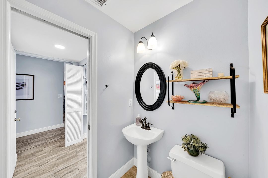 For Sale: $569,900 (3 beds, 2 baths, 1776 Square Feet)