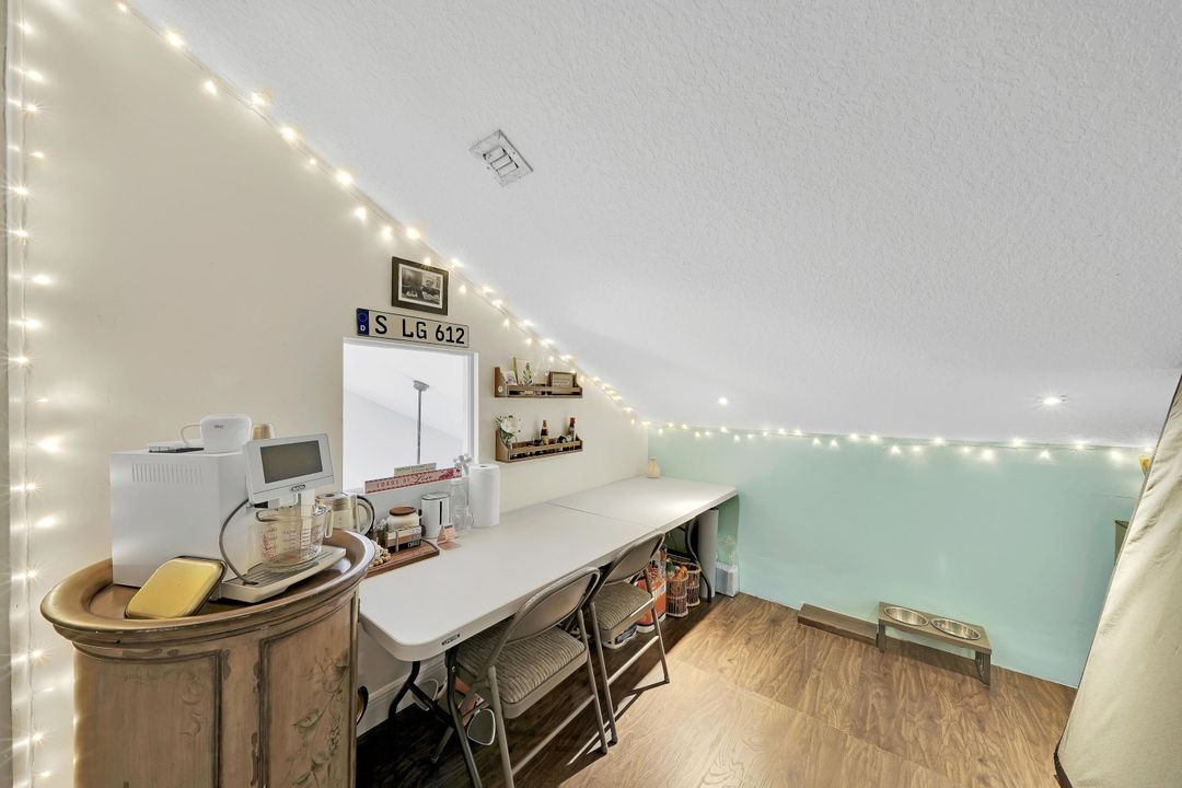 For Sale: $569,900 (3 beds, 2 baths, 1776 Square Feet)