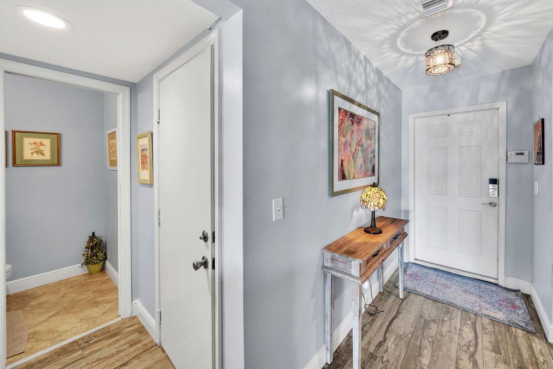 For Sale: $569,900 (3 beds, 2 baths, 1776 Square Feet)