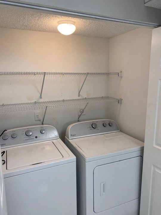 For Rent: $2,550 (3 beds, 2 baths, 1217 Square Feet)