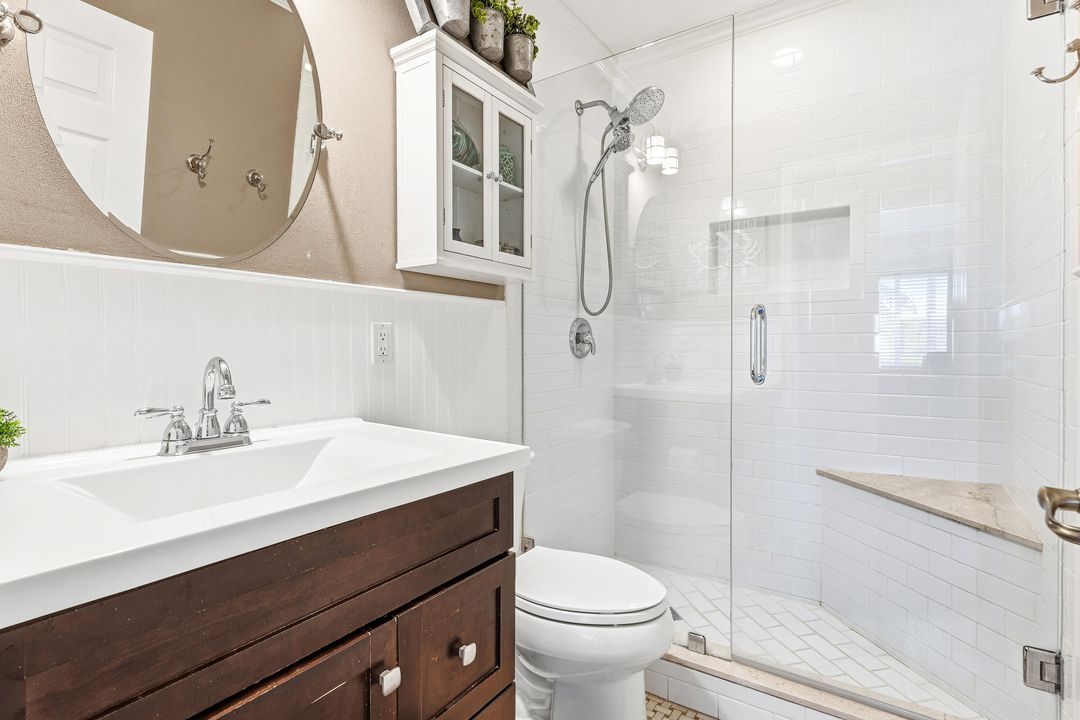 En Venta: $699,000 (4 camas, 2 baños, 2169 Pies cuadrados)