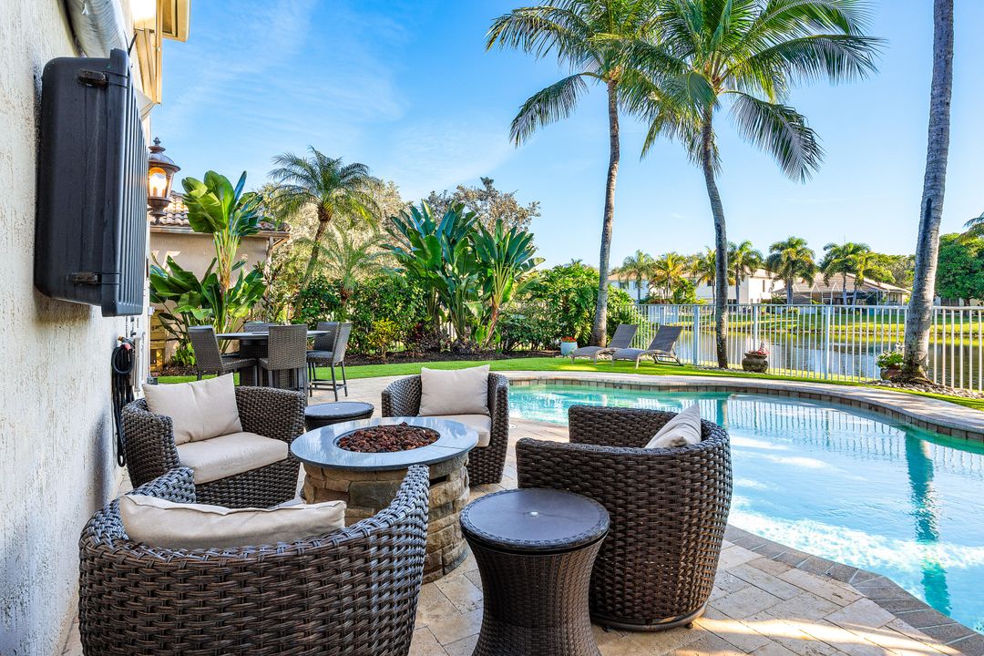 En Venta: $699,000 (4 camas, 2 baños, 2169 Pies cuadrados)