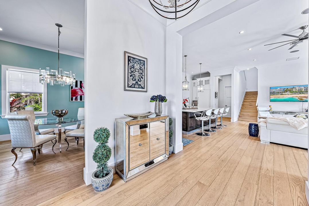 For Sale: $2,500,000 (5 beds, 4 baths, 3279 Square Feet)