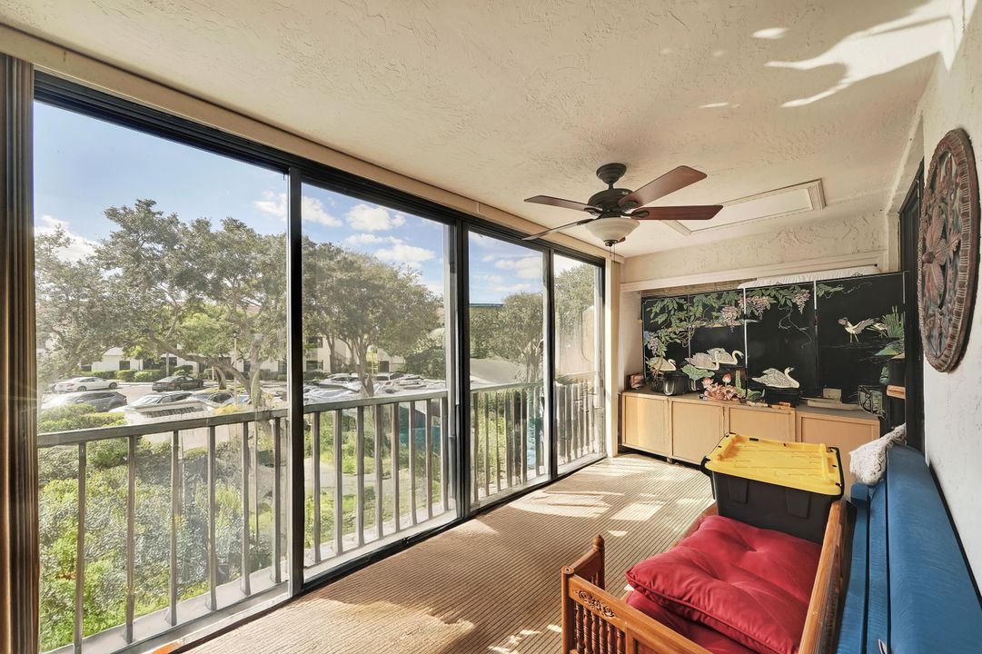 For Sale: $259,000 (3 beds, 2 baths, 1692 Square Feet)