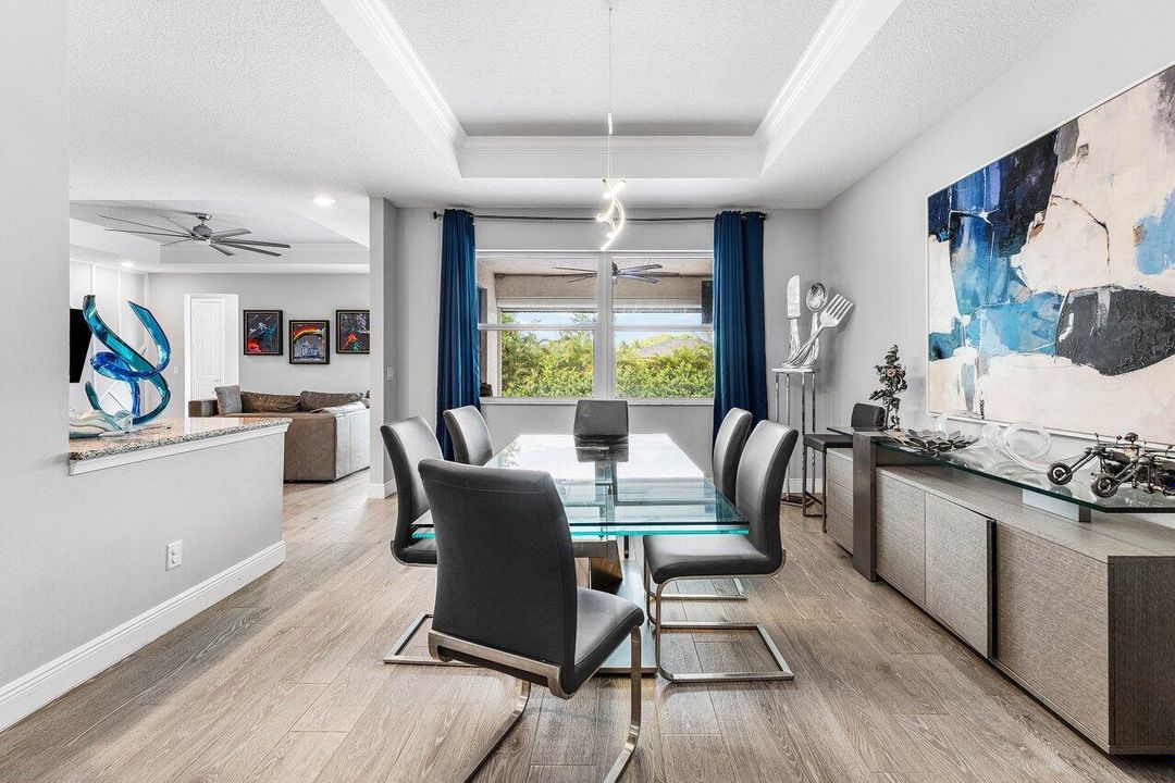 待售: $1,299,900 (4 贝兹, 3 浴室, 2696 平方英尺)