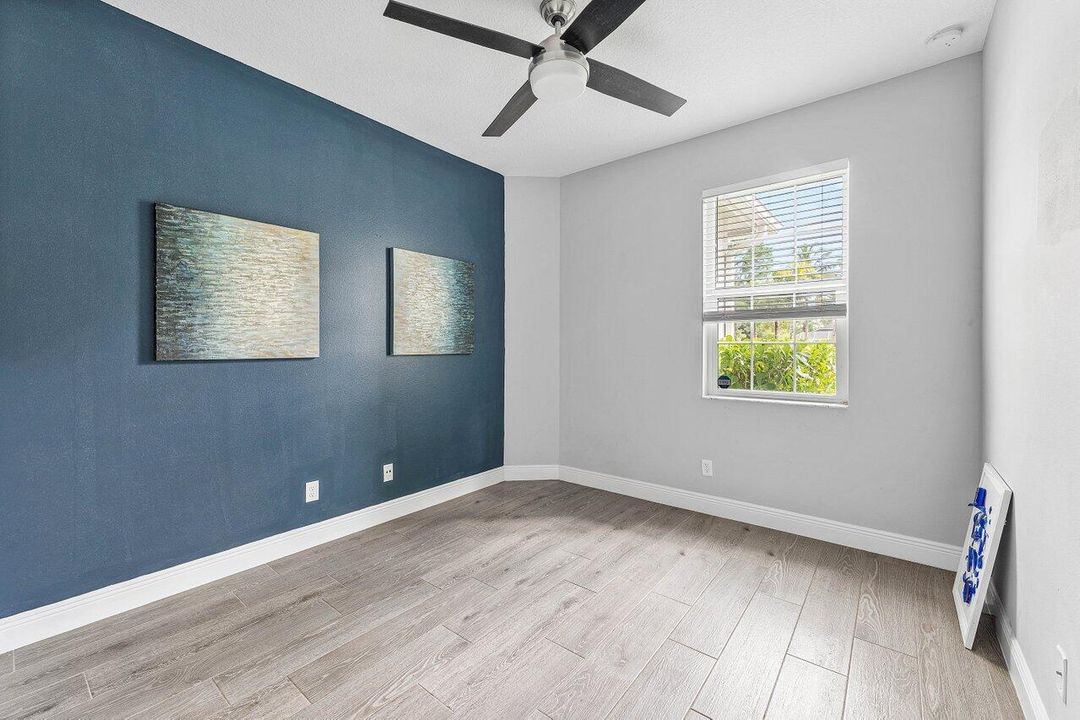 待售: $1,299,900 (4 贝兹, 3 浴室, 2696 平方英尺)