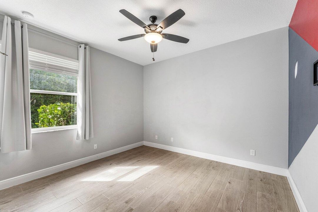 待售: $1,299,900 (4 贝兹, 3 浴室, 2696 平方英尺)