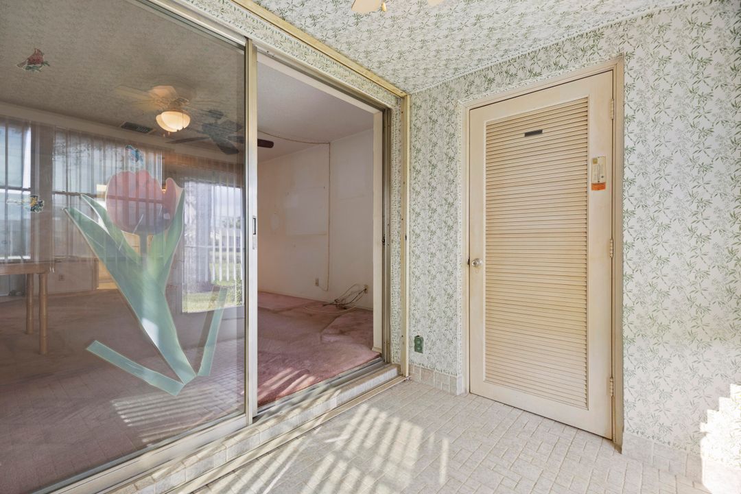 For Sale: $106,000 (1 beds, 1 baths, 662 Square Feet)